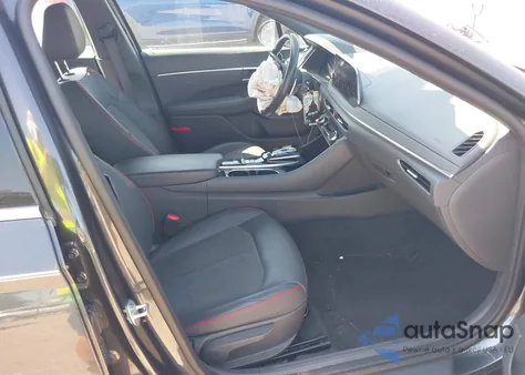 2021 Hyundai Sonata Sel Plus z USA, uszkodzony, nr VIN 5NPEJ4J25MH107015